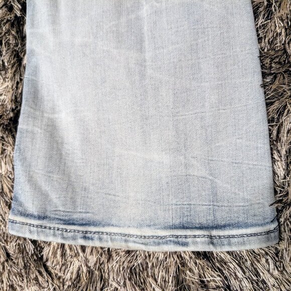 SOLD Rock Revival Raven Light Wash Distressed Bootcut Jeans Size 28 NEW Low Rise - Picture 9 of 16